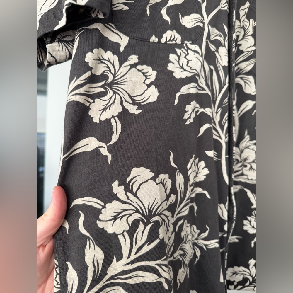 Faherty Seasons Cotton Knit Solid Regular Fit But… - image 8